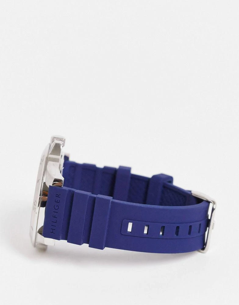 商品Tommy Hilfiger|Tommy Hilfiger silicone strap watch in navy,价格¥1270,第3张图片详细描述