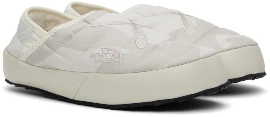 商品The North Face|Off-White Kaws Edition ThermoBall™ Traction Mules VP Mules,价格¥816,第4张图片详细描述