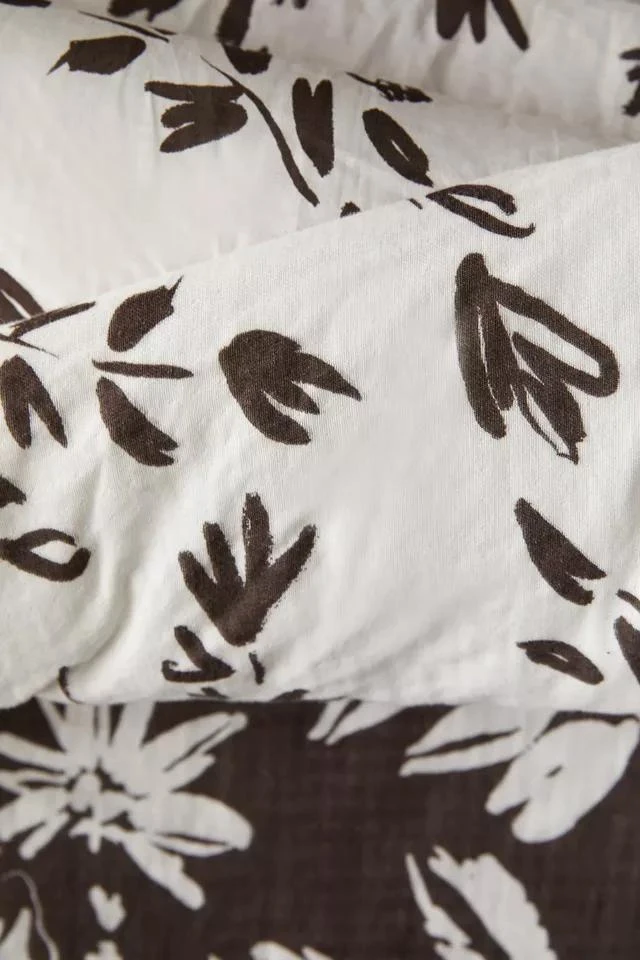 商品Urban Outfitters|Mallory Cozy Crinkle Comforter,价格¥416,第3张图片详细描述