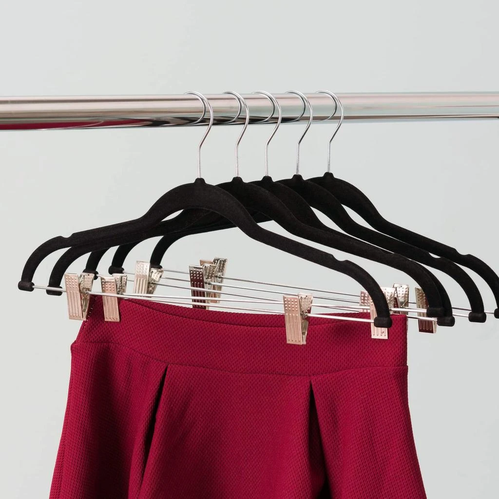 商品Home Basics|Home Basics Velvet Hangers With Clips, (Pack of 5), Black,价格¥119,第2张图片详细描述