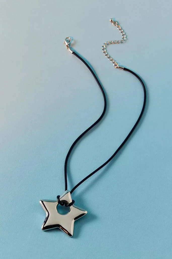 商品Urban Outfitters|Jade Star Pendant Corded Necklace,价格¥148,第2张图片详细描述