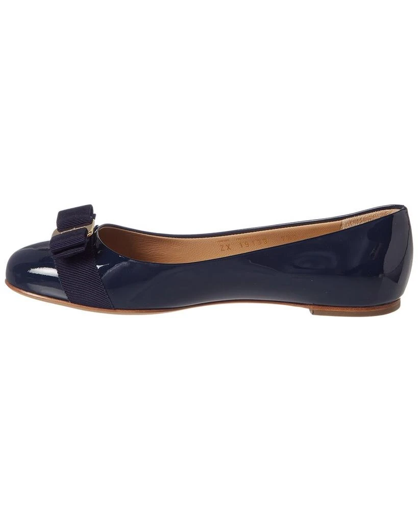 商品Salvatore Ferragamo|Salvatore Ferragamo Varina Patent Ballet Flat,价格¥2521,第3张图片详细描述