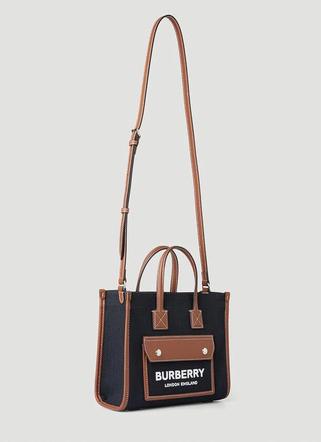 商品Burberry|Mini Freya Shoulder Bag in Black,价格¥10376,第2张图片详细描述