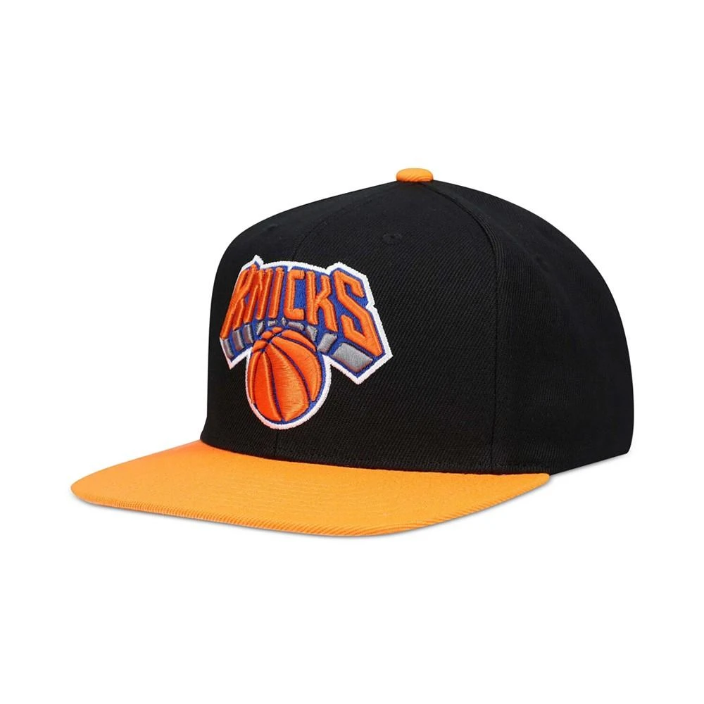 商品Mitchell and Ness|Men's New York Knicks Core Basic Snapback Cap,价格¥240,第1张图片