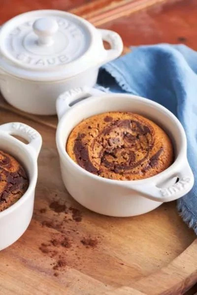 商品Staub|Staub Ceramic 3-pc Mini Round Cocotte Set,价格¥450,第2张图片详细描述