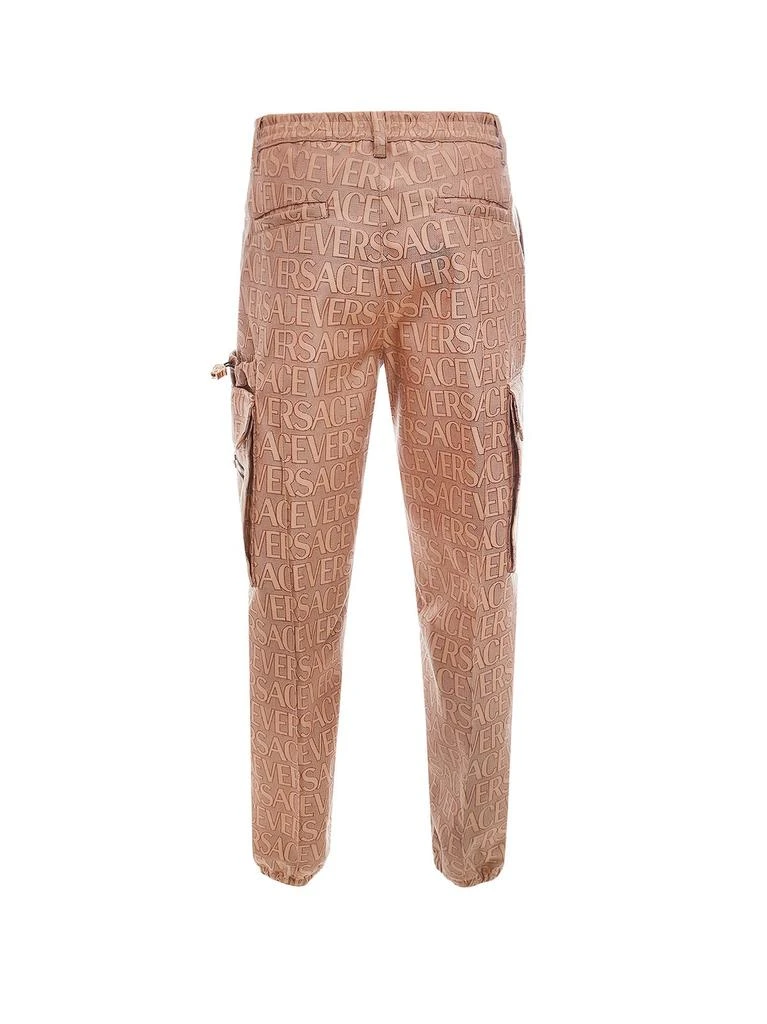 商品Versace|Versace Allover Logo-Printed Mid-Rise Cargo Trousers,价格¥6471,第2张图片详细描述