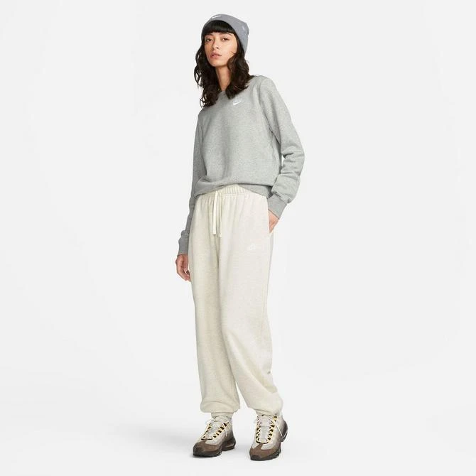 商品NIKE|Women's Nike Sportswear Club Fleece Mid-Rise Oversized Sweatpants,价格¥372,第3张图片详细描述