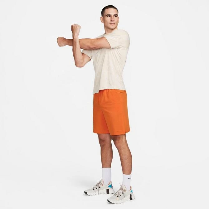 商品NIKE|Men's Nike Unlimited Dri-FIT 9" Unlined Versatile Shorts,价格¥439,第3张图片详细描述