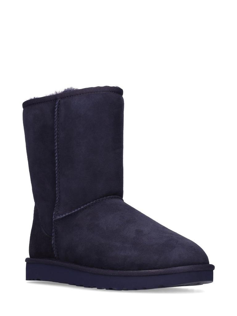 商品UGG|10mm Classic Short Ii Shearling Boots,价格¥1687,第4张图片详细描述