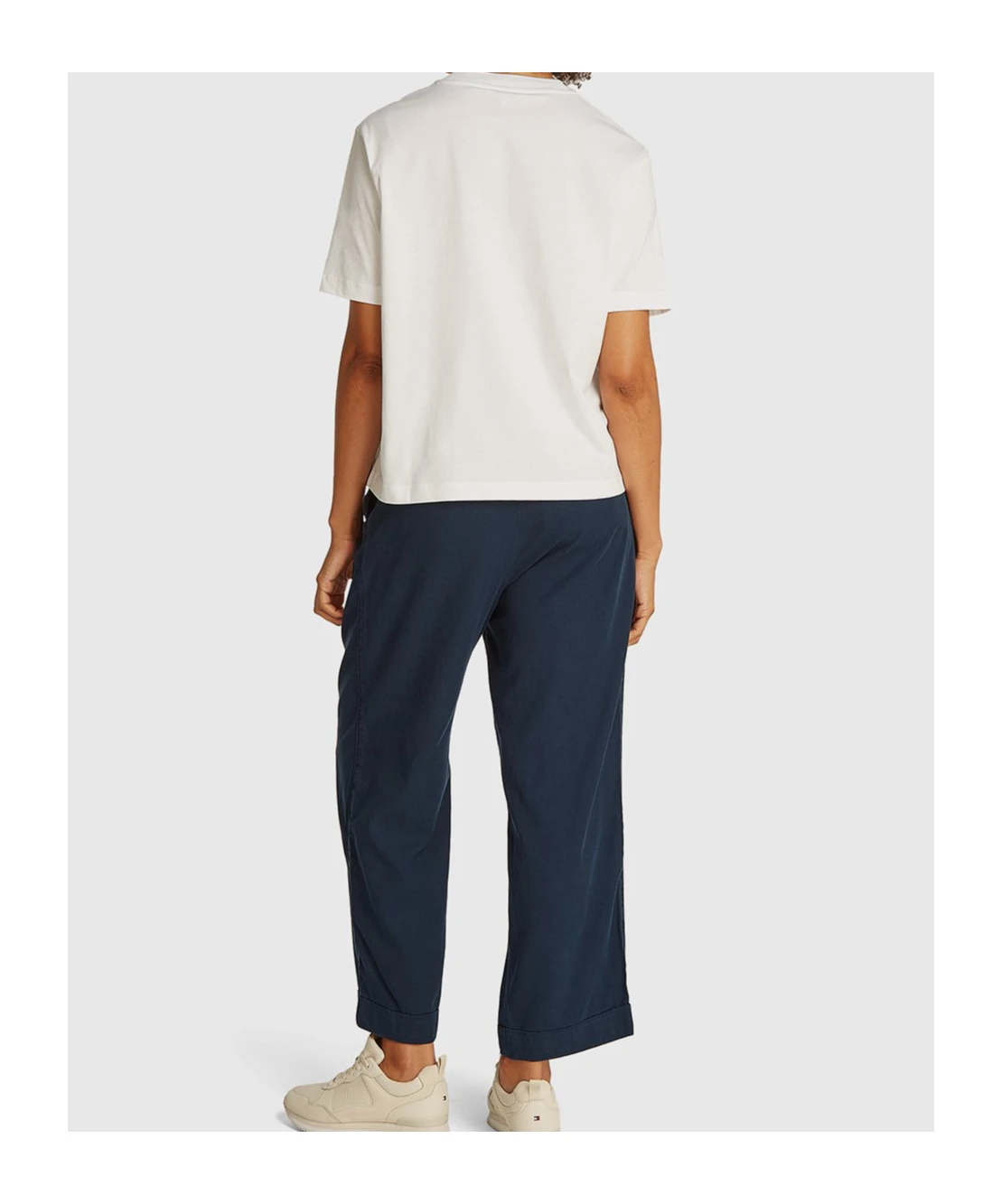 商品Tommy Hilfiger|Tommy Hilfiger 女士T恤 WW0WW45525YCF 白色,价格¥607,第5张图片详细描述