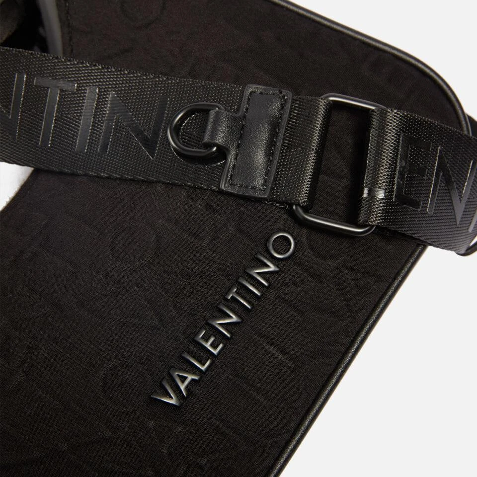 商品Valentino|Valentino Thermal Logo Embossed Neoprene Shoulder Bag,价格¥877,第4张图片详细描述