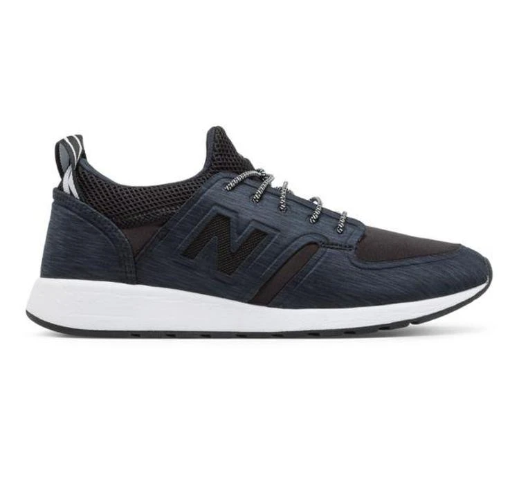 商品New Balance|Women's 420 REVlite Slip-On,价格¥222,第1张图片