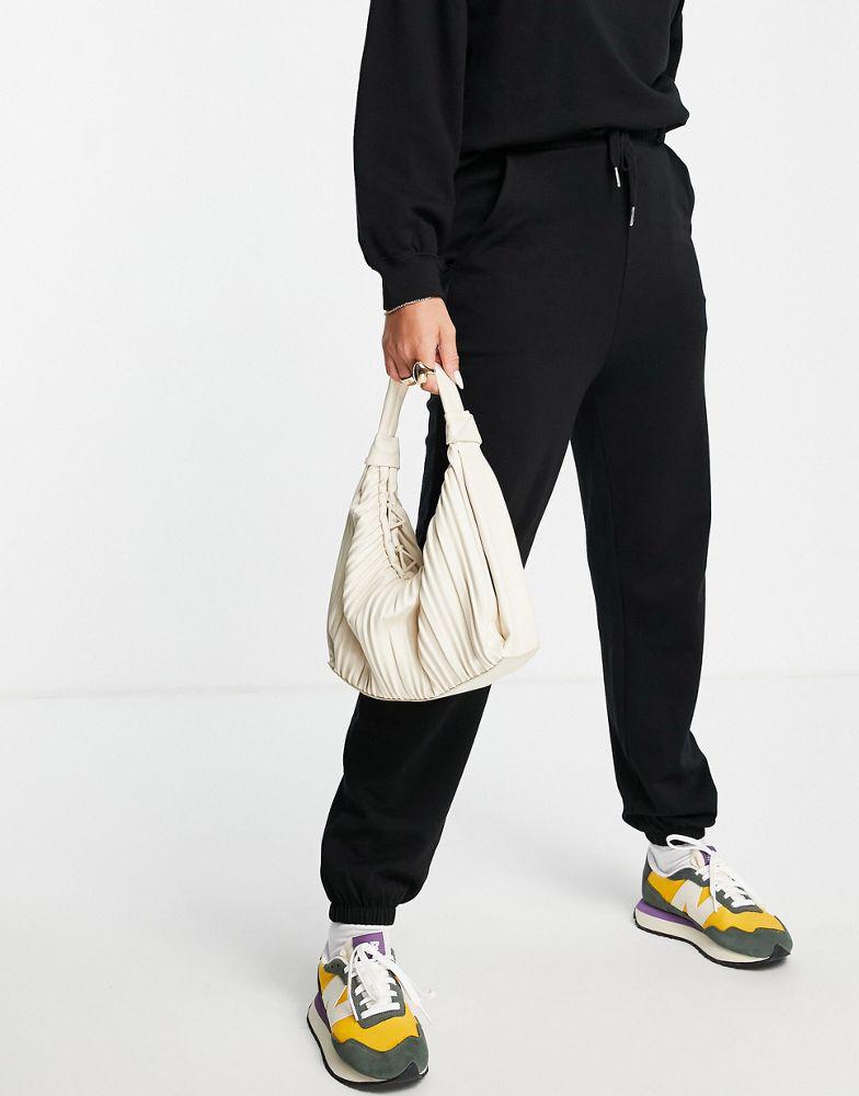 ASOS DESIGN Hourglass tracksuit slim sweat / jogger in black商品第2张图片规格展示