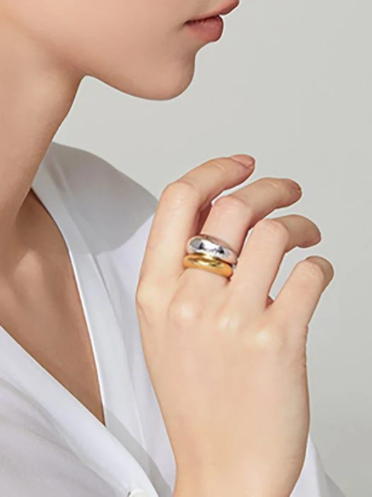 商品hyeres-lor|Champagne Moon 14K Chunky Ring M_Yellow Gold,价格¥5823,第2张图片详细描述