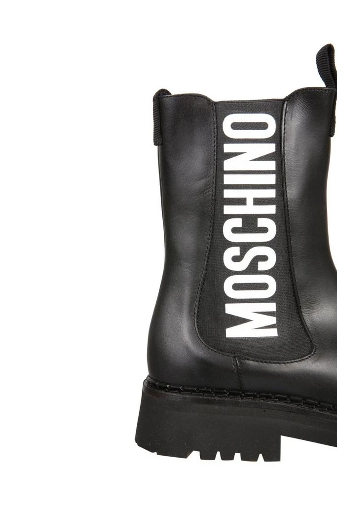 商品Moschino|Moschino Logo Print Chunky Boots,价格¥1900,第4张图片详细描述