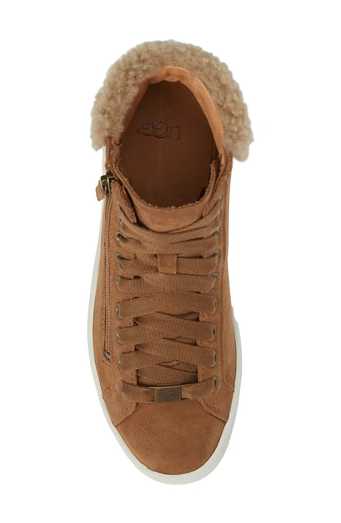 商品UGG|Olive Genuine Shearling Cuff Sneaker,价格¥323,第5张图片详细描述