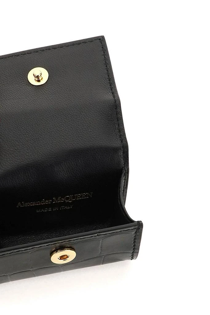 商品Alexander McQueen|Alexander McQueen Skull Plaque AirPods Pro Case,价格¥963,第5张图片详细描述