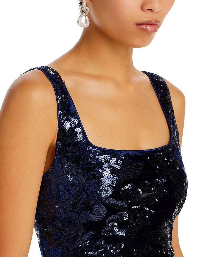 商品AQUA|Velvet & Sequin Scroll Mini Dress - 100% Exclusive,价格¥739,第2张图片详细描述