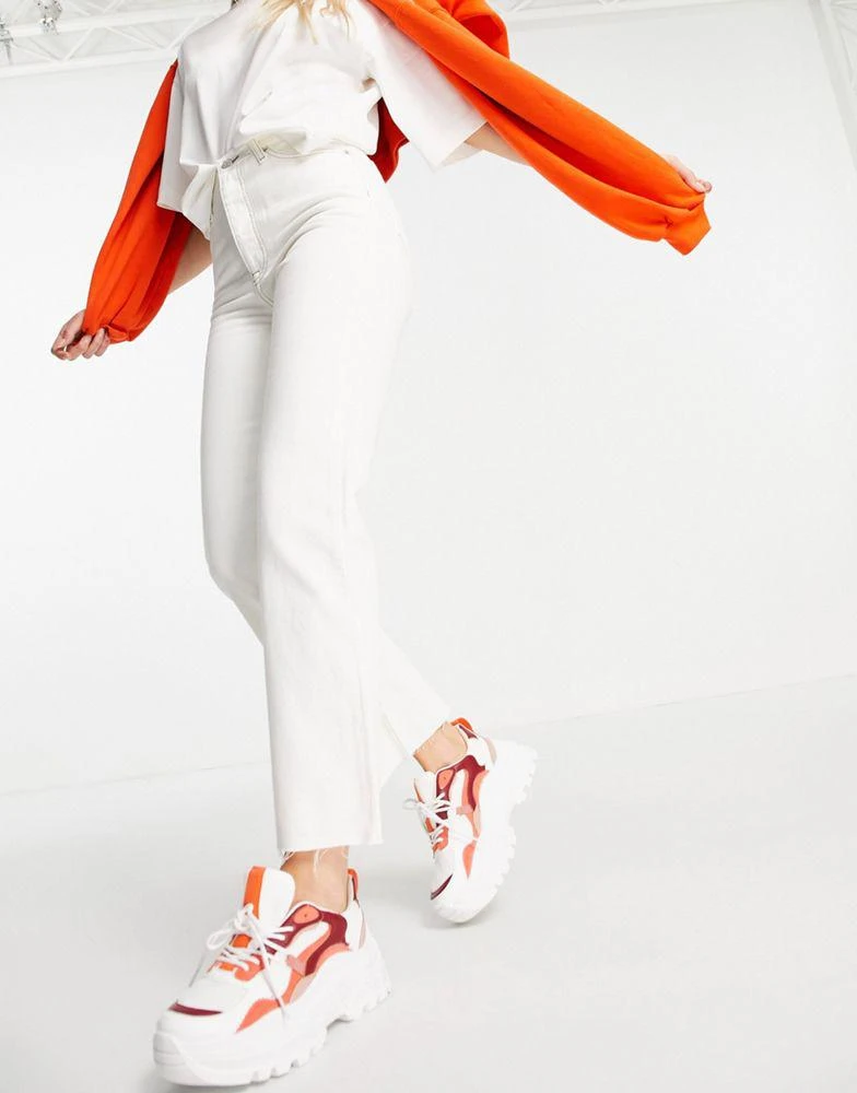 商品Tommy Hilfiger|Tommy Jeans Harper flare jean in white,价格¥463,第4张图片详细描述