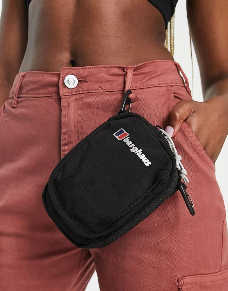 商品Berghaus|Berghaus logo cross body flight bag in black,价格¥314,第2张图片详细描述