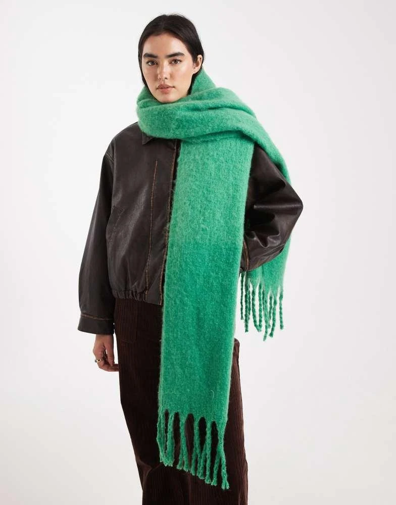 商品Threadbare|Threadbare chunky blanket scarf in green,价格¥141,第1张图片详细描述