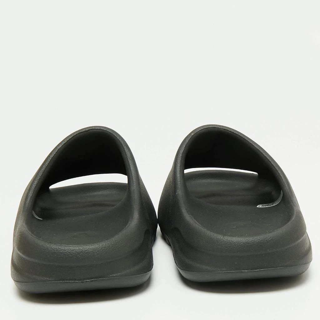 商品YEEZY|Yeezy Black Rubber Onyx Slide Sandals Size 37,价格¥1462,第5张图片详细描述