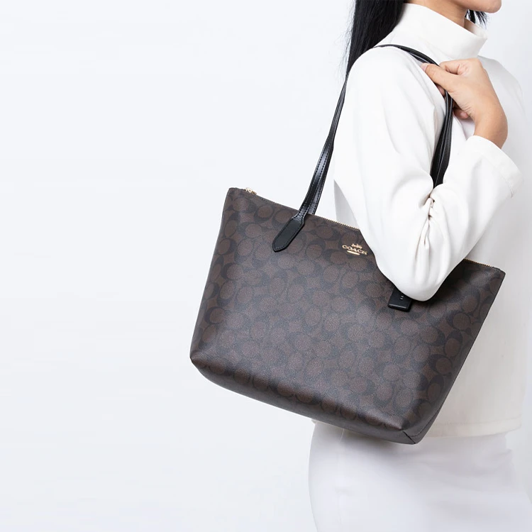 商品[国内直发] Coach|蔻驰 Zip Top 30 老花 PVC 托特包Tote包购物袋单��肩包 大号 女款 深棕色,价格¥1228,第7张图片详细描述