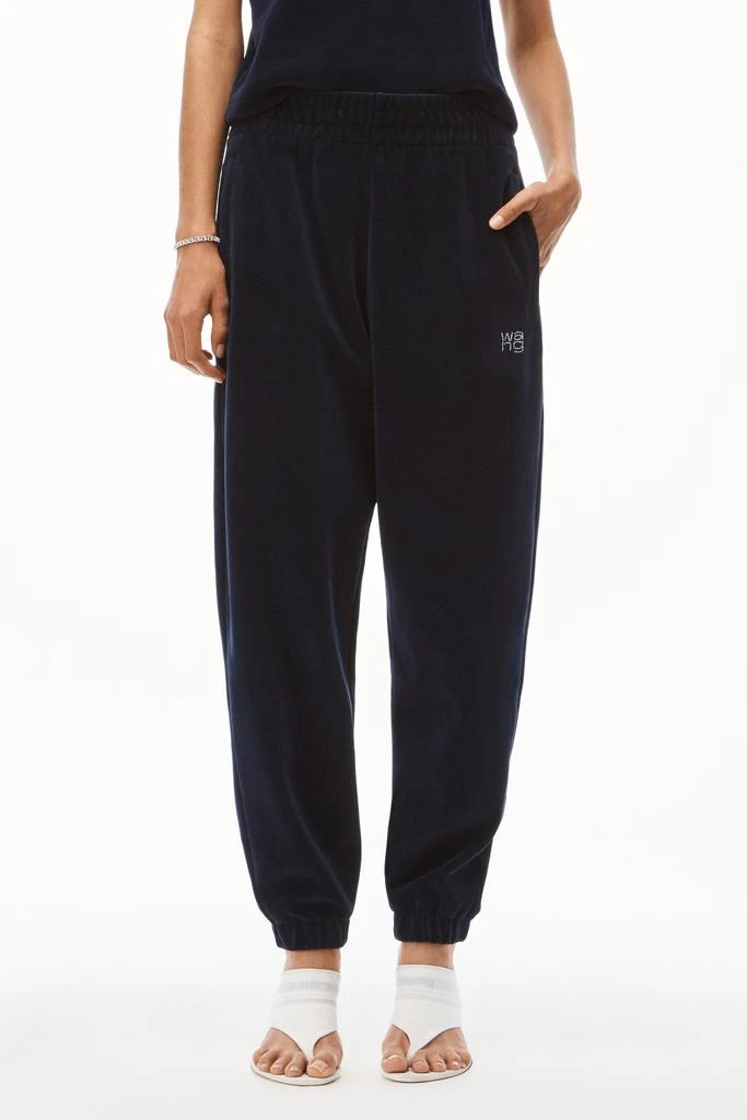 商品Alexander Wang|HOTFIX LOGO SWEATPANT IN VELOUR,价格¥1247,第4张图片详细描述