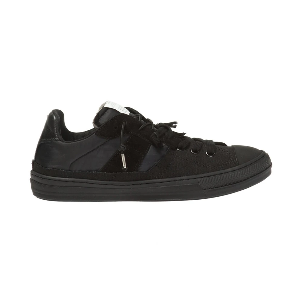 商品MAISON MARGIELA|MAISON MARGIELA 黑色男士帆布鞋 S37WS0480-P2422-T8016,价格¥2115,第1张图片