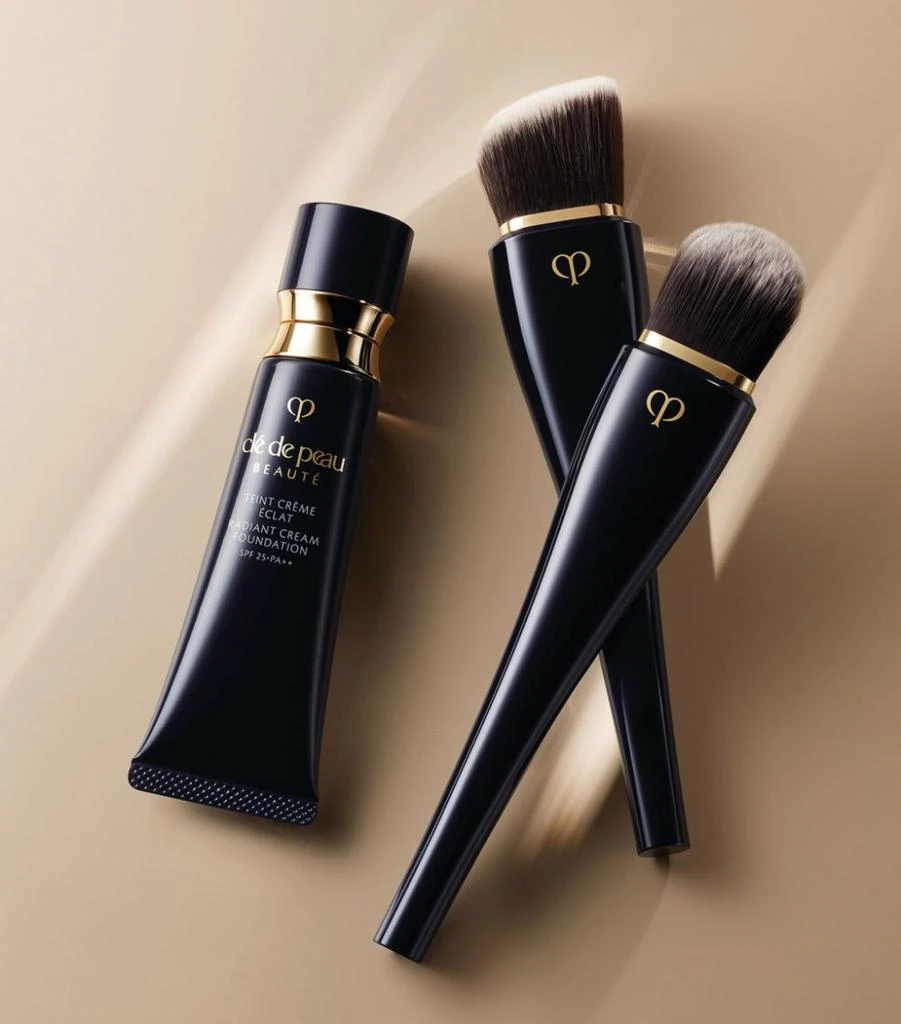商品Cle de Peau|Radiant Cream Foundation,价格¥1198,第4张图片详细描述