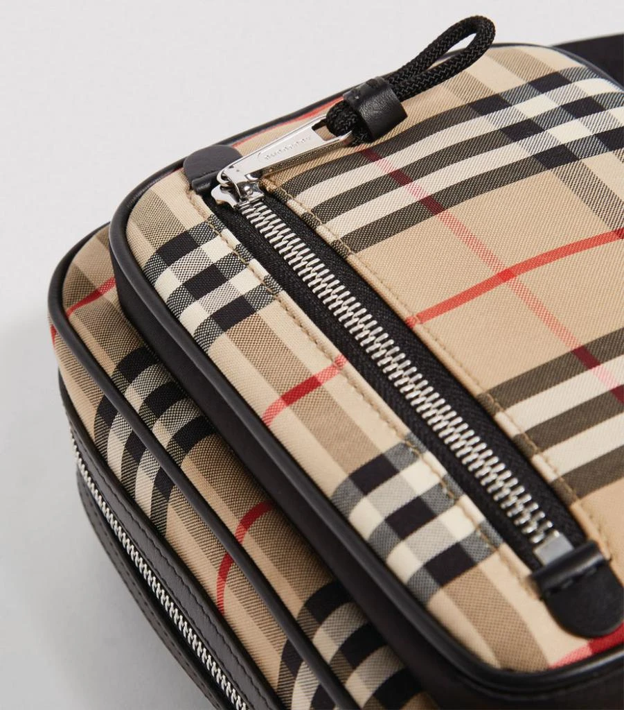 Vintage Check Cross Body Bag 商品