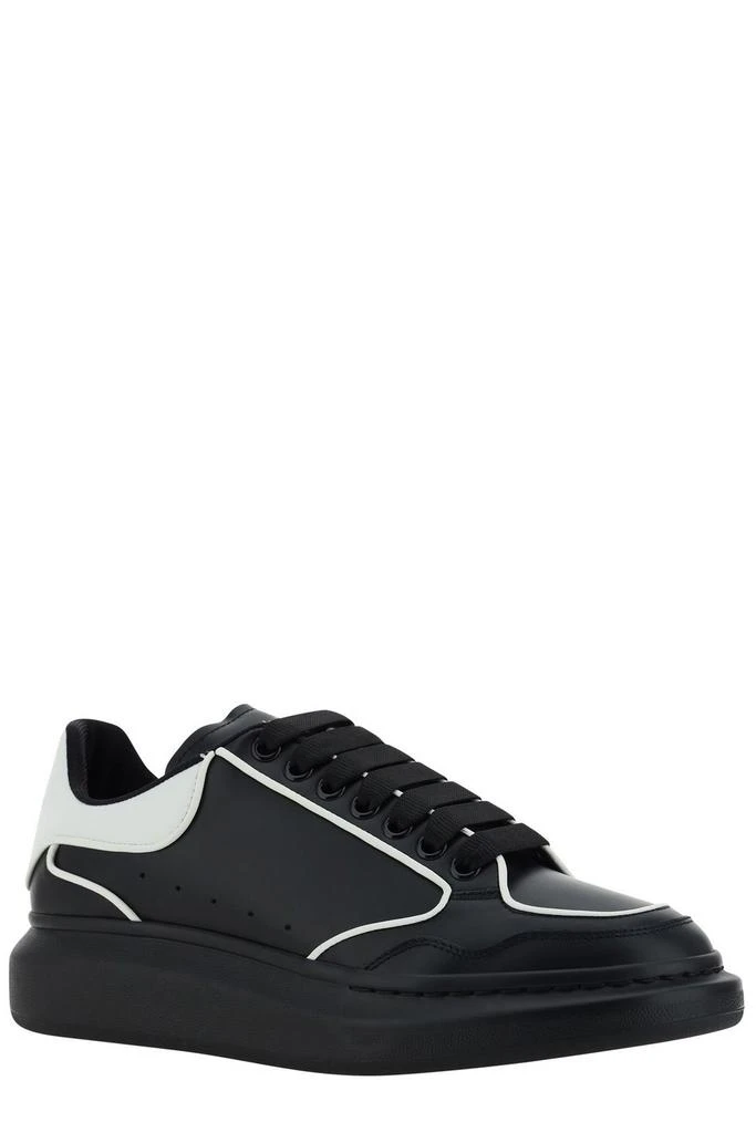 商品Alexander McQueen|Alexander McQueen Oversized Low-Top Sneakers,价格¥3723,第2张图片详细描述