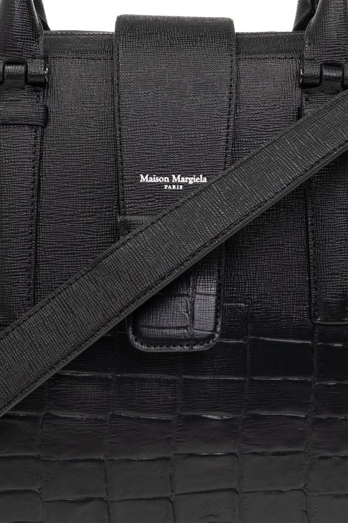 商品MAISON MARGIELA|Maison Margiela Logo Printed Embossed Briefcase,价格¥13998,第5张图片详细描述