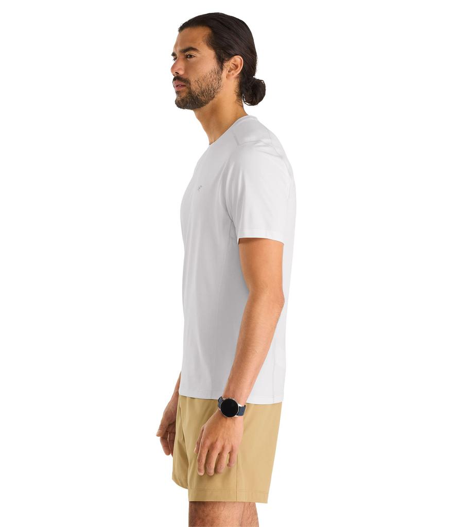 始祖鸟 短袖 T 恤 透气轻盈吸湿排汗商品第3张图片规格展示