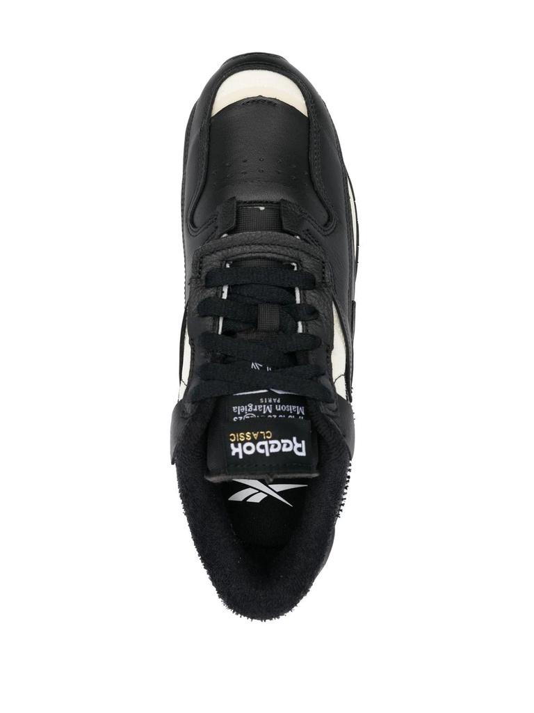 MAISON MARGIELA X REEBOK Women Reebok Sneakers商品第2张图片规格展示