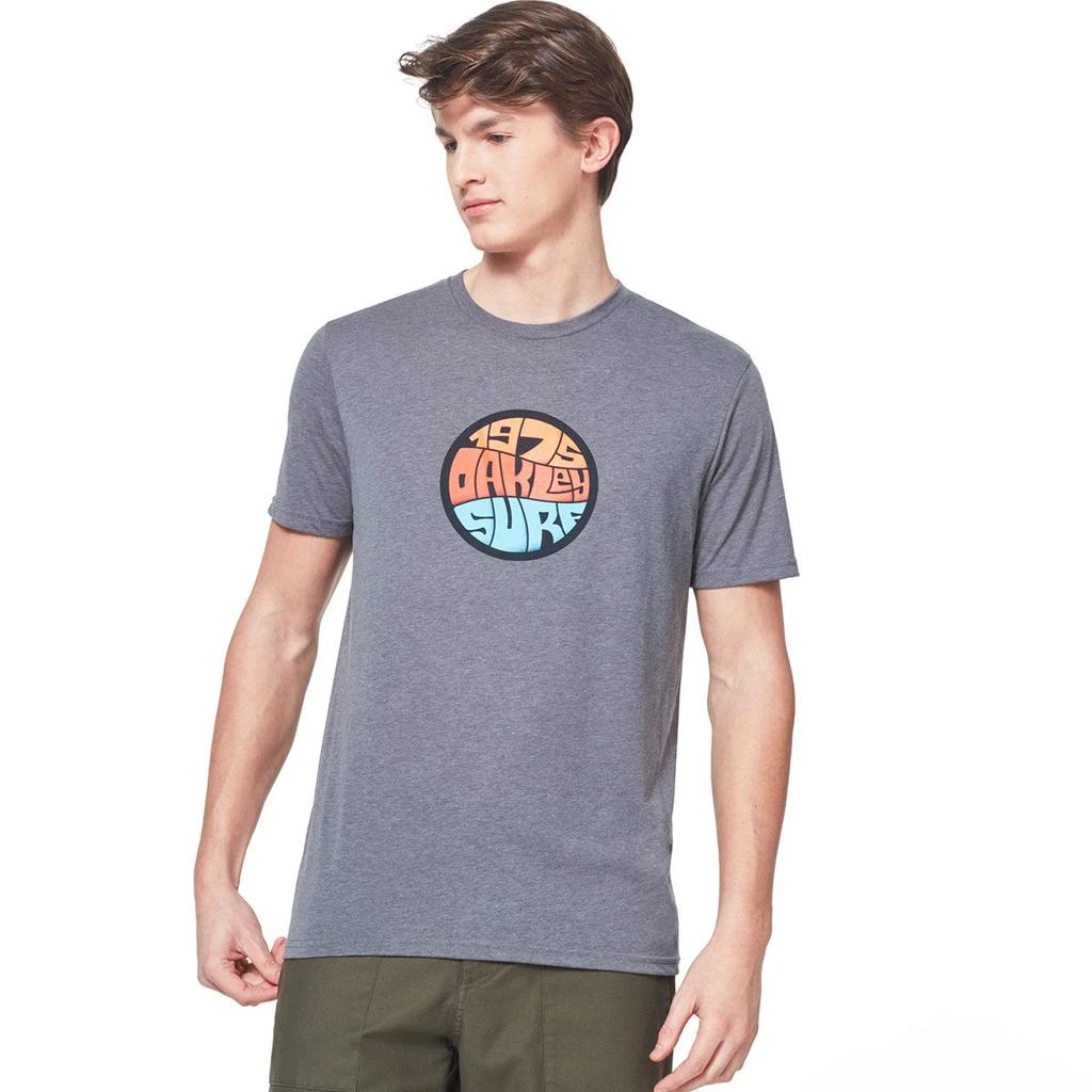 商品Oakley|Oakley Men's Graffiti 1975 Short Sleeve Tee,价格¥68,第1张图片