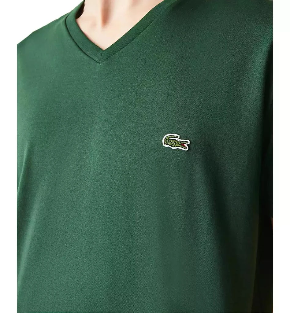 商品Lacoste|Men’s V-Neck Pima Cotton Tee Shirt,价格¥459,第3张图片详细描述