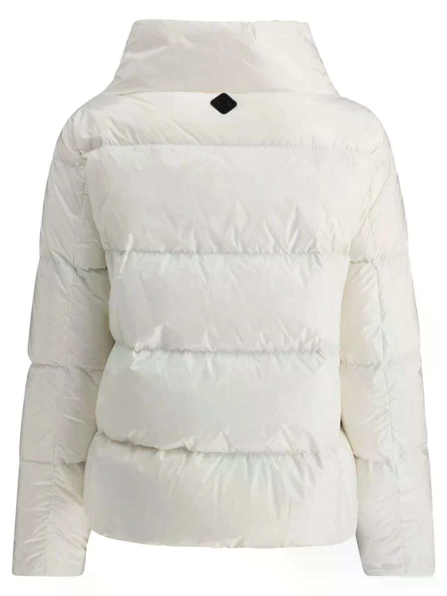 商品【商品预售7天】 Herno|Herno 女士外套 PI001946D12220Z1000-12 白色,价格¥2883 描述