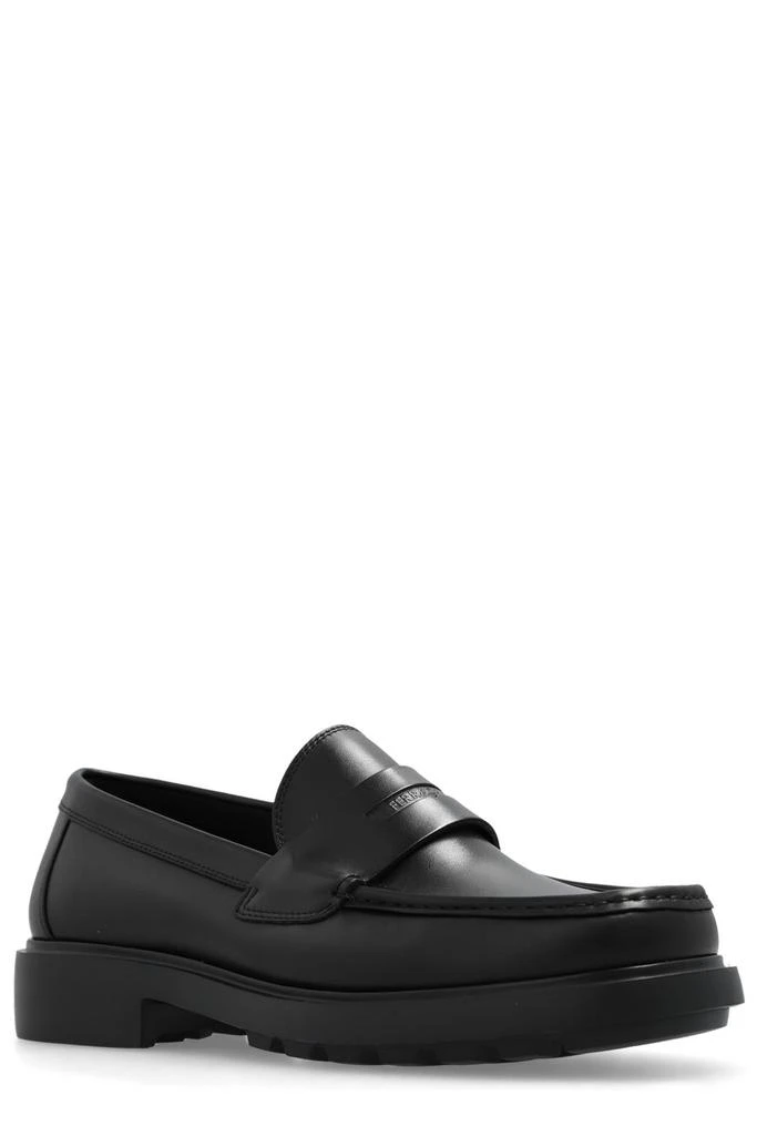 商品Salvatore Ferragamo|Ferragamo Logo Embossed Slip-On Loafers,价格¥3124,第2张图片详细描述