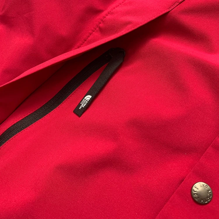 商品[国内直发] The North Face|北面/ 1990系列 Logo印花拼色连帽冲锋衣 情侣款 红色,价格¥2344,第5张图片详细描述