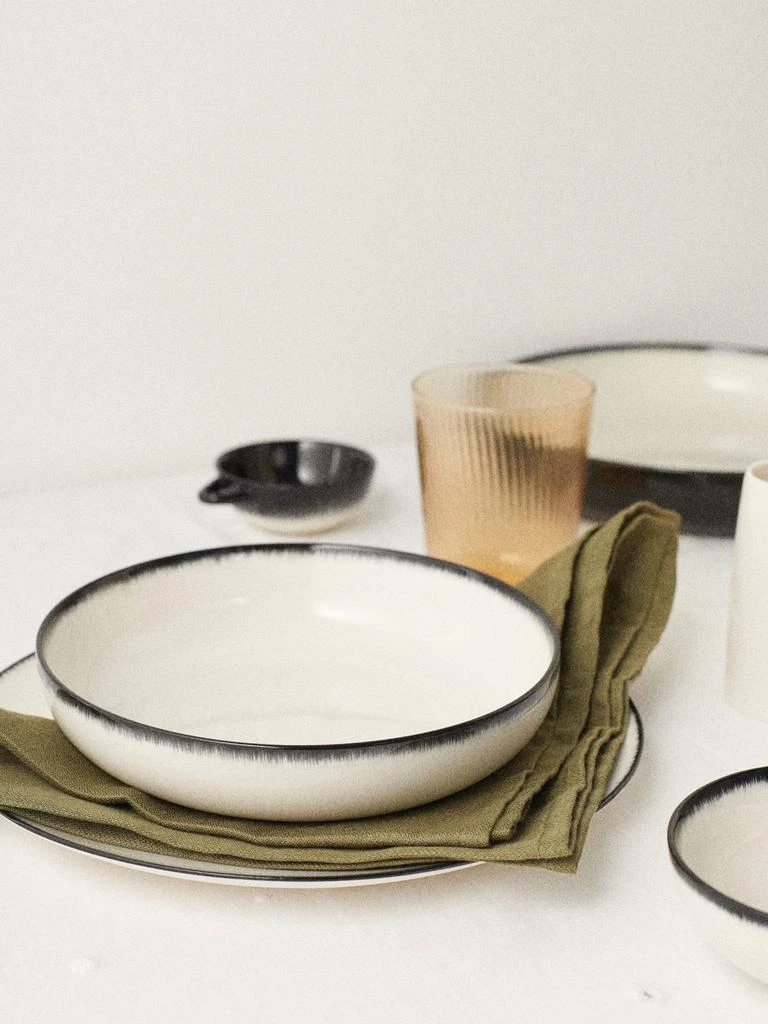 商品Serax|X Ann Demeulemeester set of two porcelain dishes,价格¥497,第2张图片详细描述