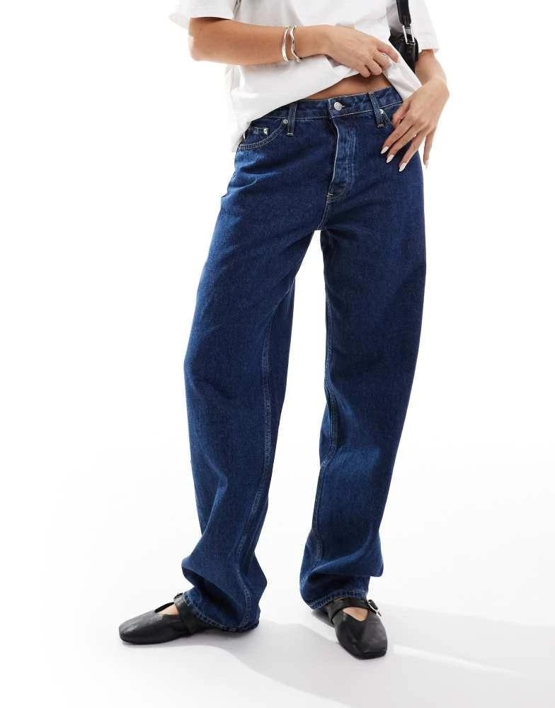 商品Calvin Klein|Calvin Klein Jeans 90s straight jeans in dark wash,价格¥567,第2张图片详细描述