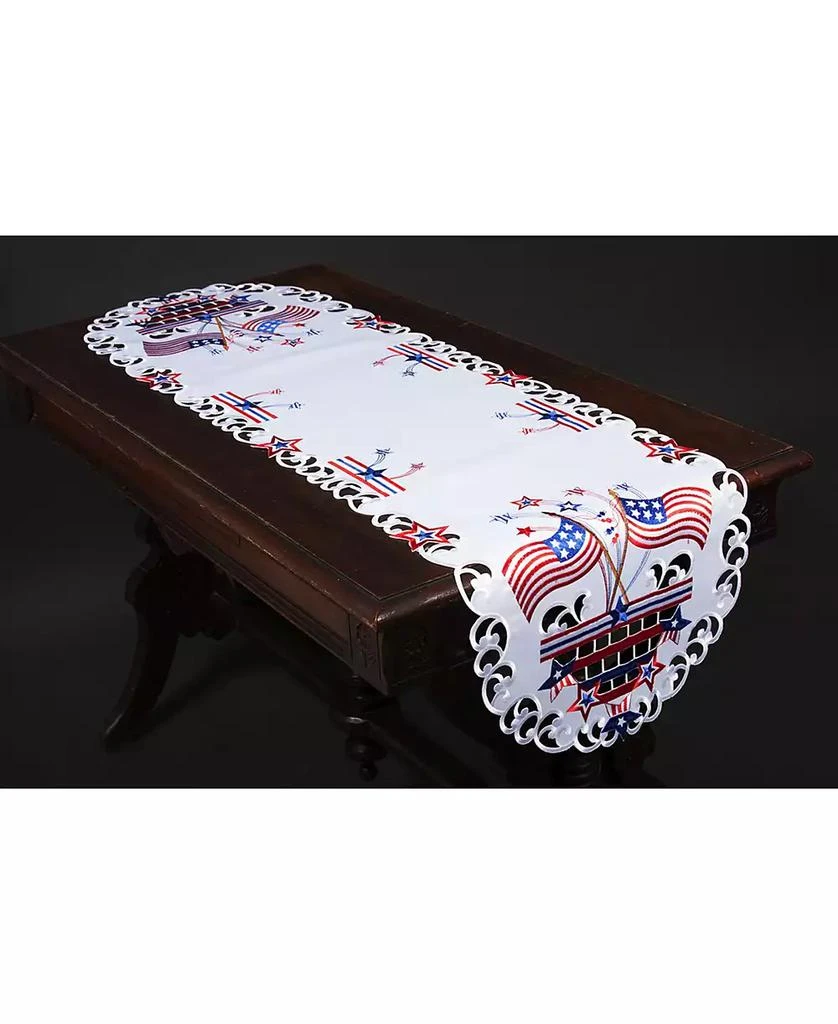 商品Xia Home Fashions|Star Spangled Embroidered Cutwork Table Runner, 15 By70",价格¥348,第1张图片