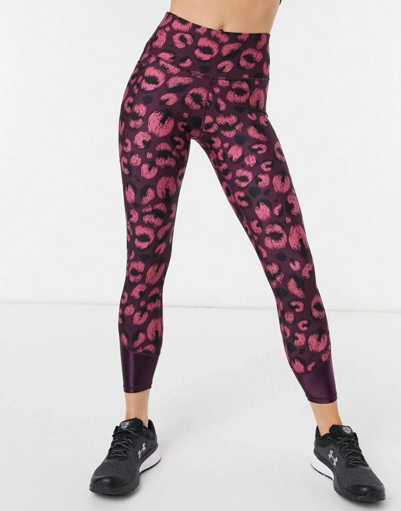 商品Under Armour|Under Armour Training Heatgear tonal 7/8 crop leggings in pink print,价格¥238,第4张图片详细描述