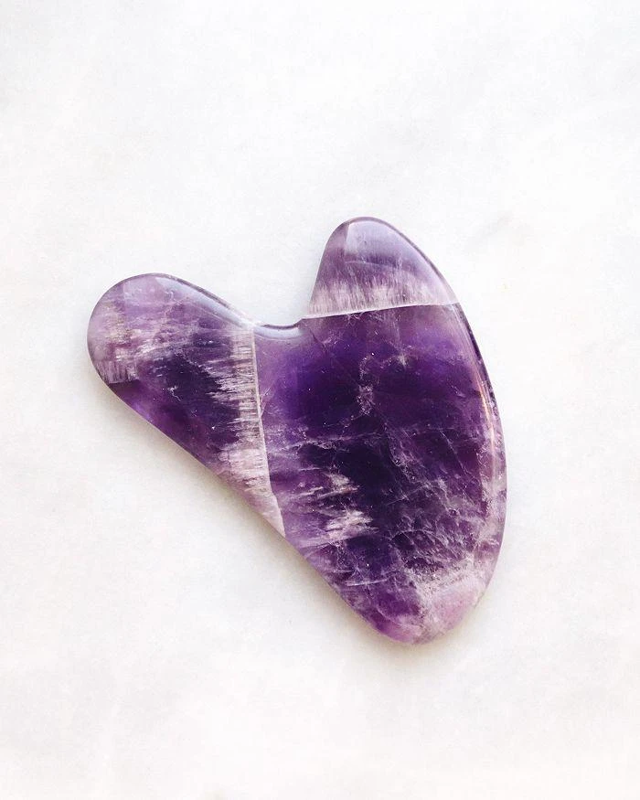 商品Mount Lai|The Amethyst Gua Sha Facial Lifting Tool,价格¥300,第5张图片详细描述