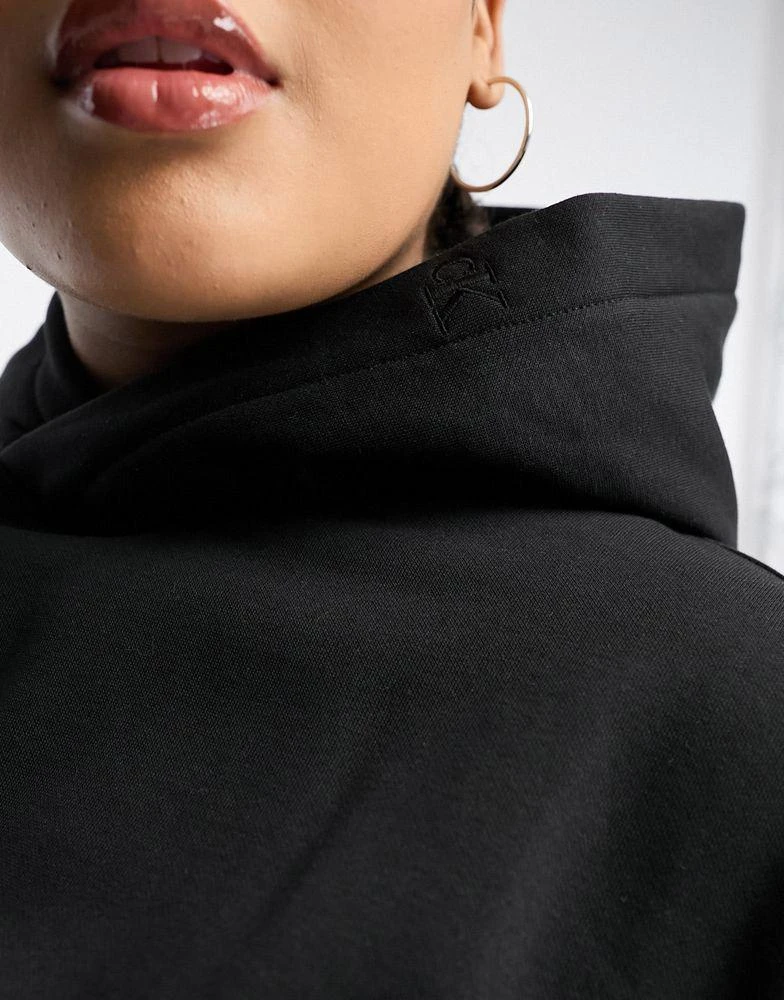 商品Calvin Klein|Calvin Klein Jeans Plus institutional logo oversized hoodie in black,价格¥817,第3张图片详细描述