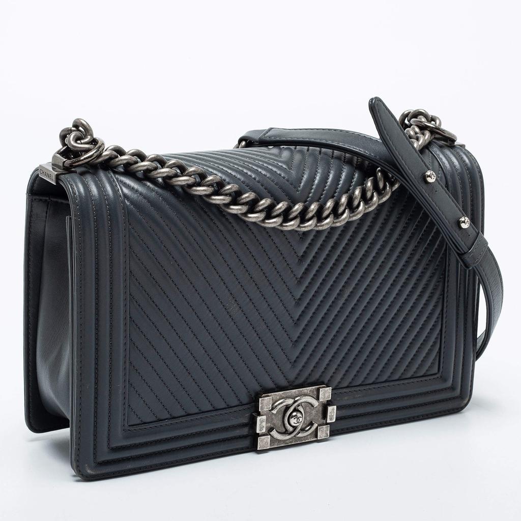 商品[二手商品] Chanel|Chanel Dark Grey Chevron Leather Large Boy Shoulder Bag,价格¥32315,第5张图片详细描述