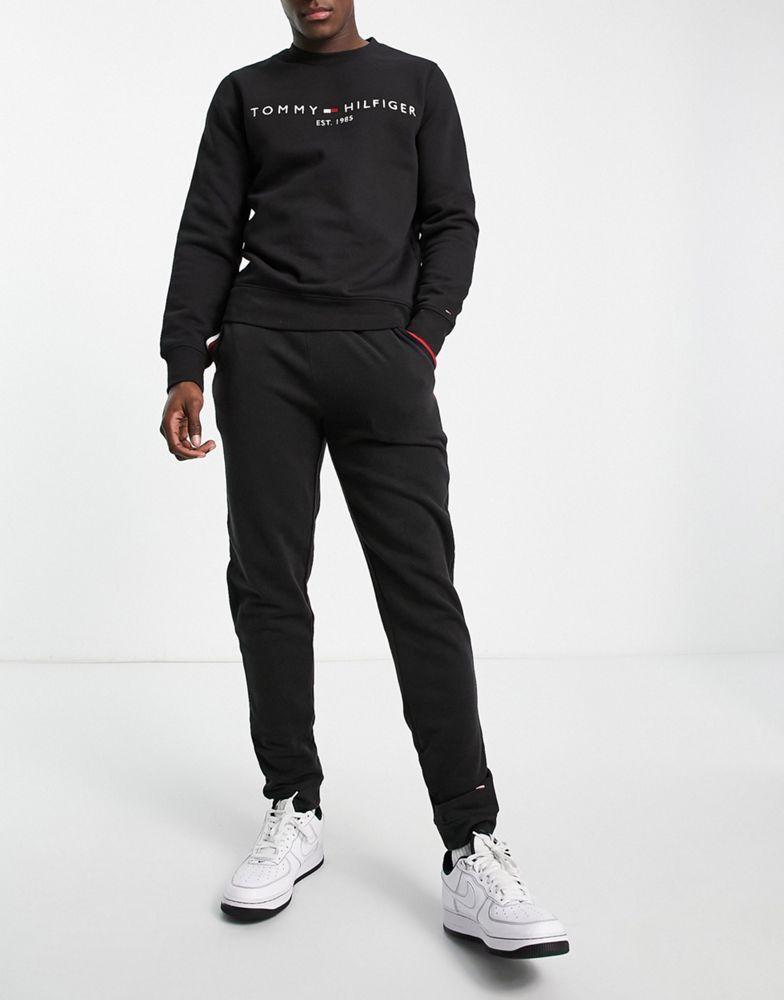 商品Tommy Hilfiger|Tommy Hilfiger lounge flag joggers in black,价格¥492,第1张图片