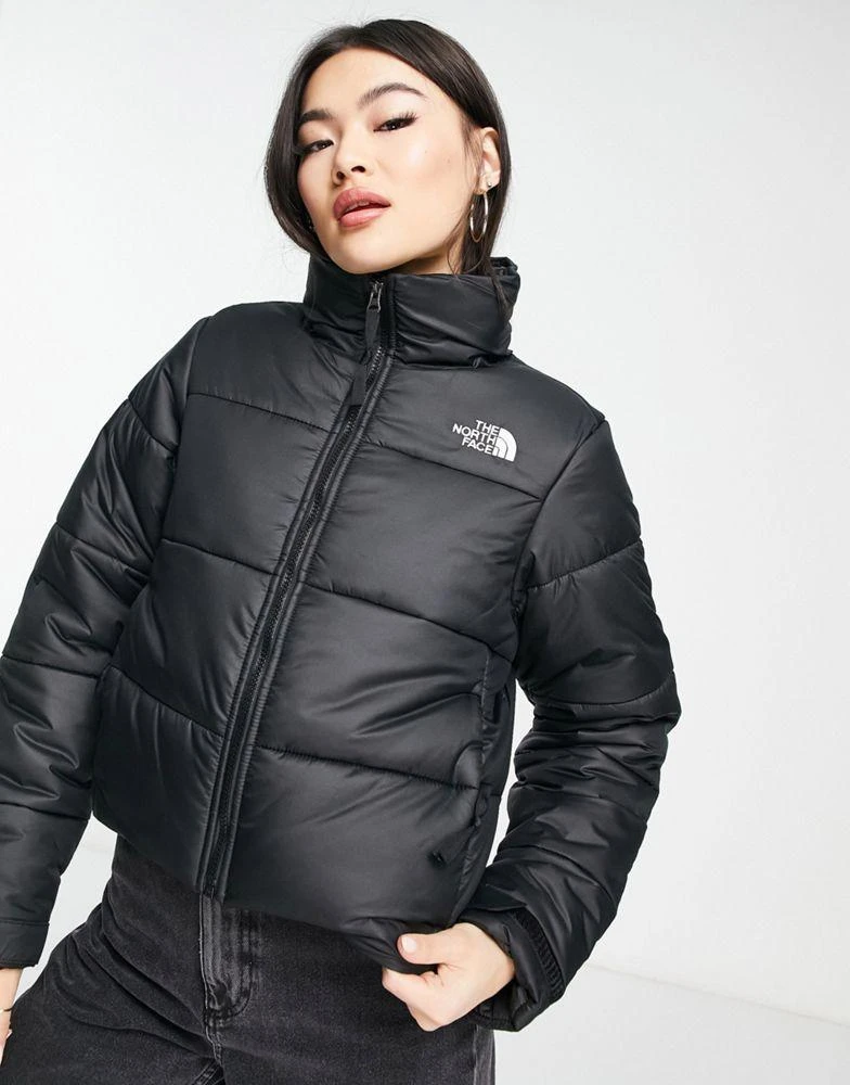 商品The North Face|The North Face Saikuru cropped puffer jacket in black Exclusive at ASOS,价格¥1498,第4张图片详细描述