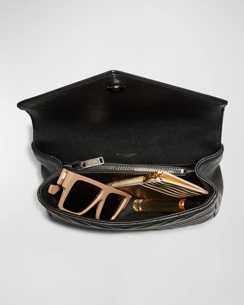 College Medium Matelasse Lambskin V-Flap Crossbody Bag 商品